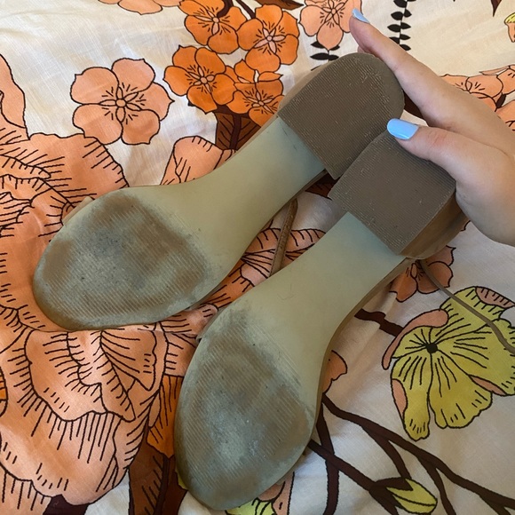 COPY - COPY - Steve Madden brown heel sandal - Picture 3 of 3